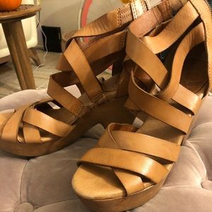 Lucky brand strappy heels